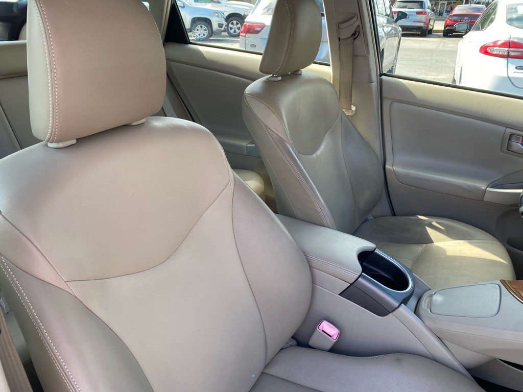 2012 Toyota Prius Image 41