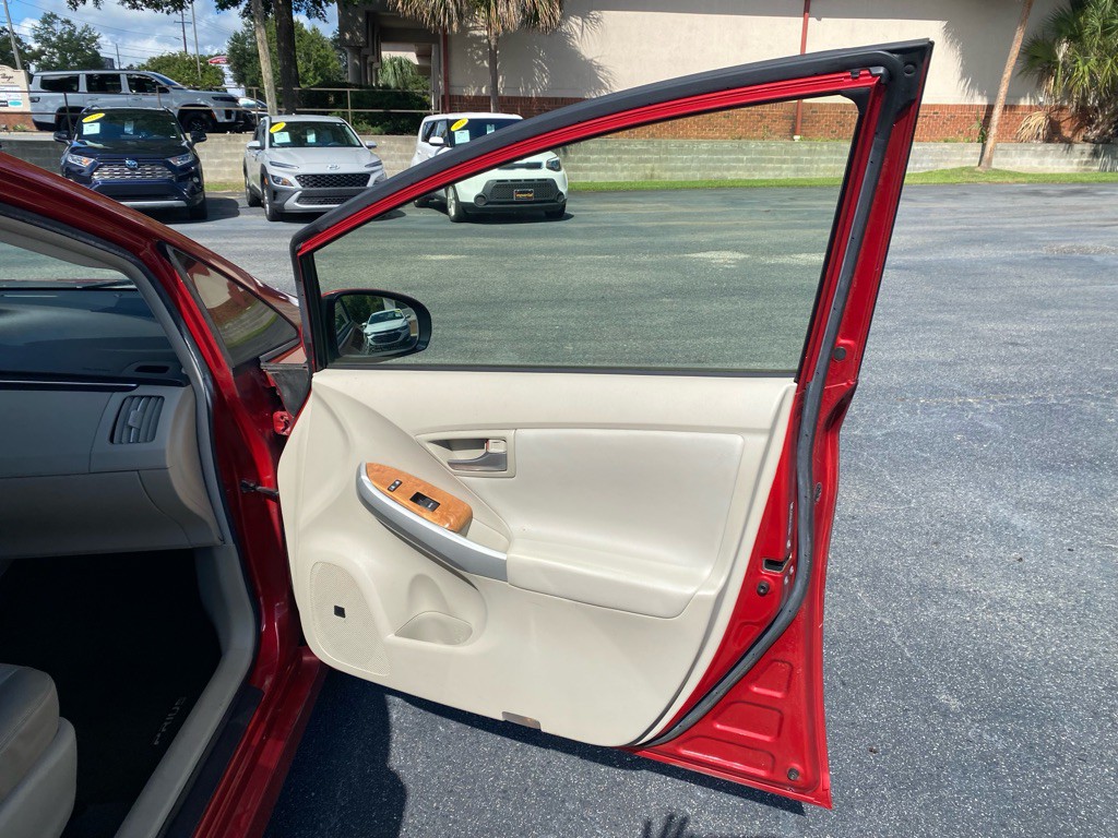 2012 Toyota Prius Image 44