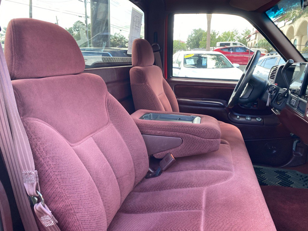 1996 Chevrolet C/K Image 32