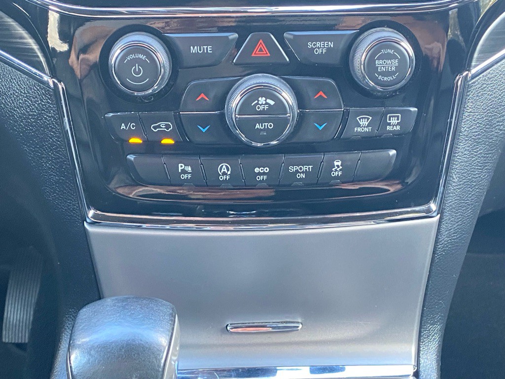 2019 Jeep Grand Cherokee Image 25