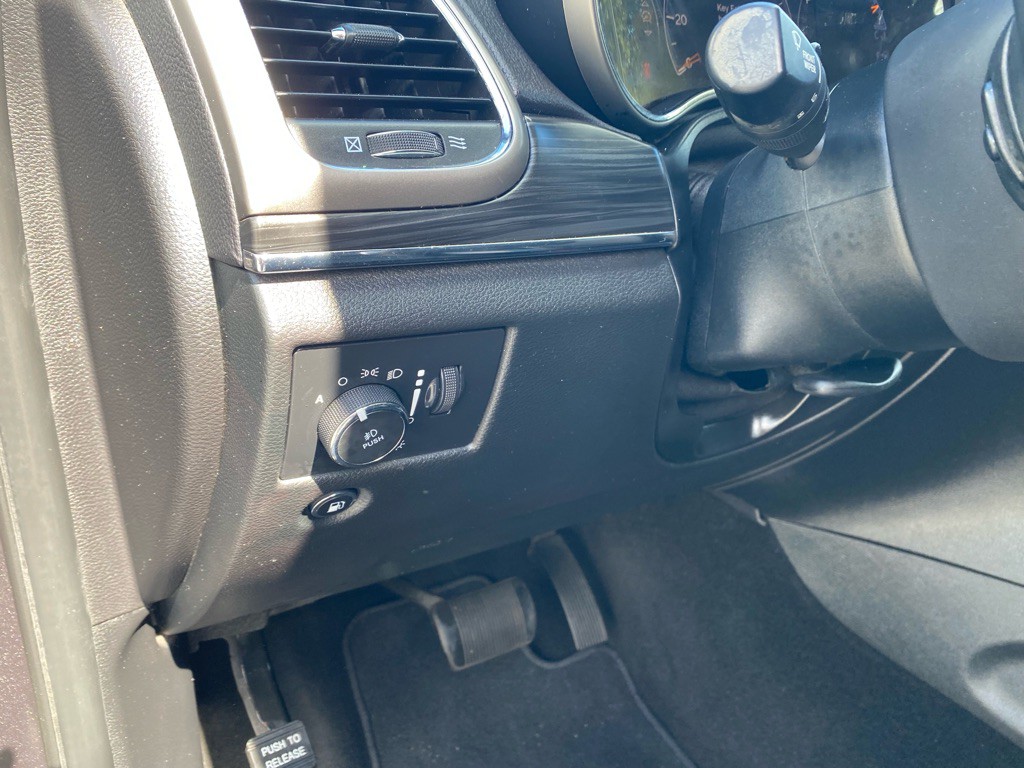 2019 Jeep Grand Cherokee Image 36