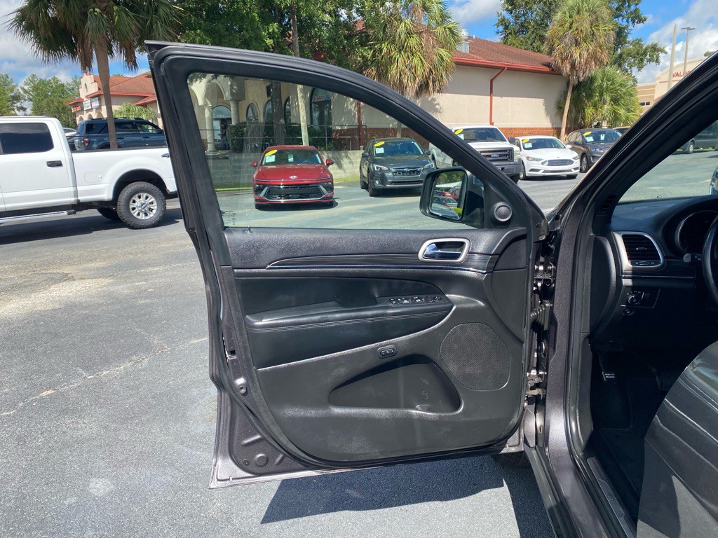 2019 Jeep Grand Cherokee Image 38
