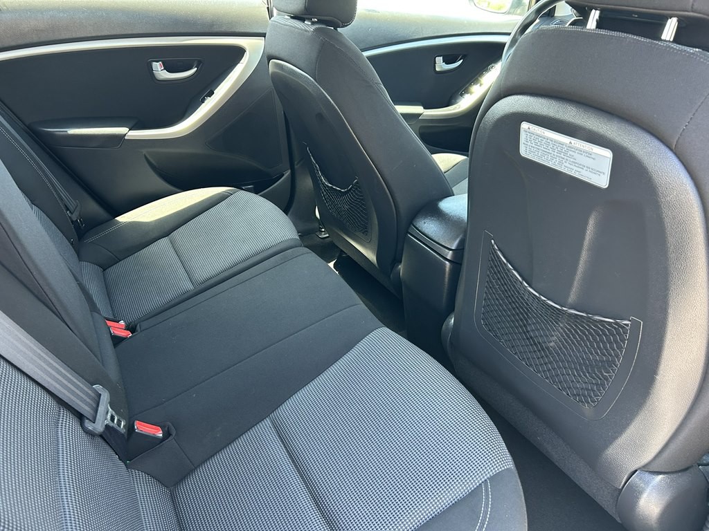 2013 Hyundai Elantra Image 12