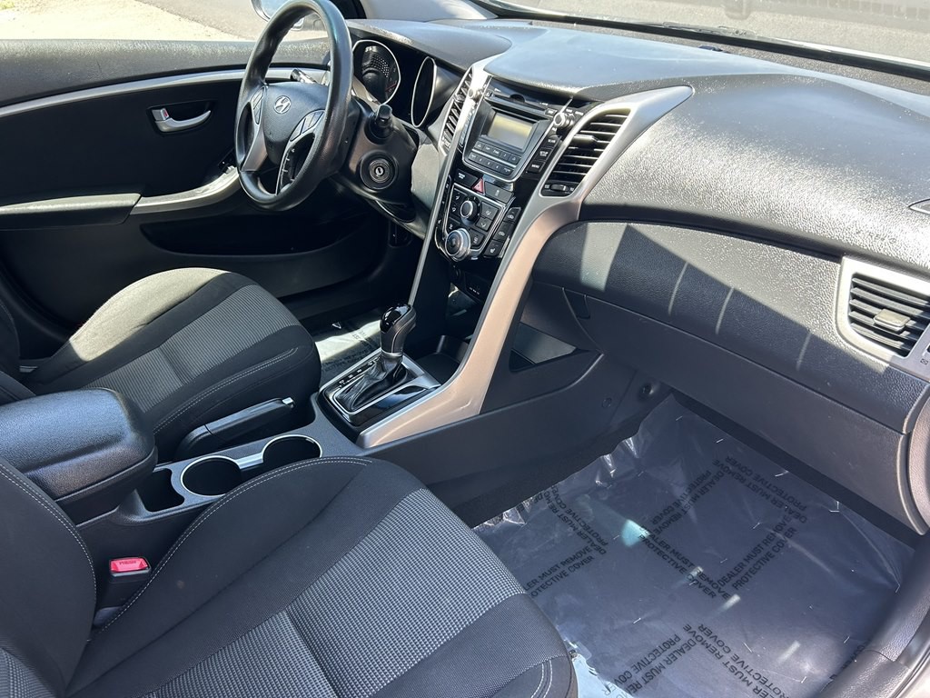 2013 Hyundai Elantra Image 13