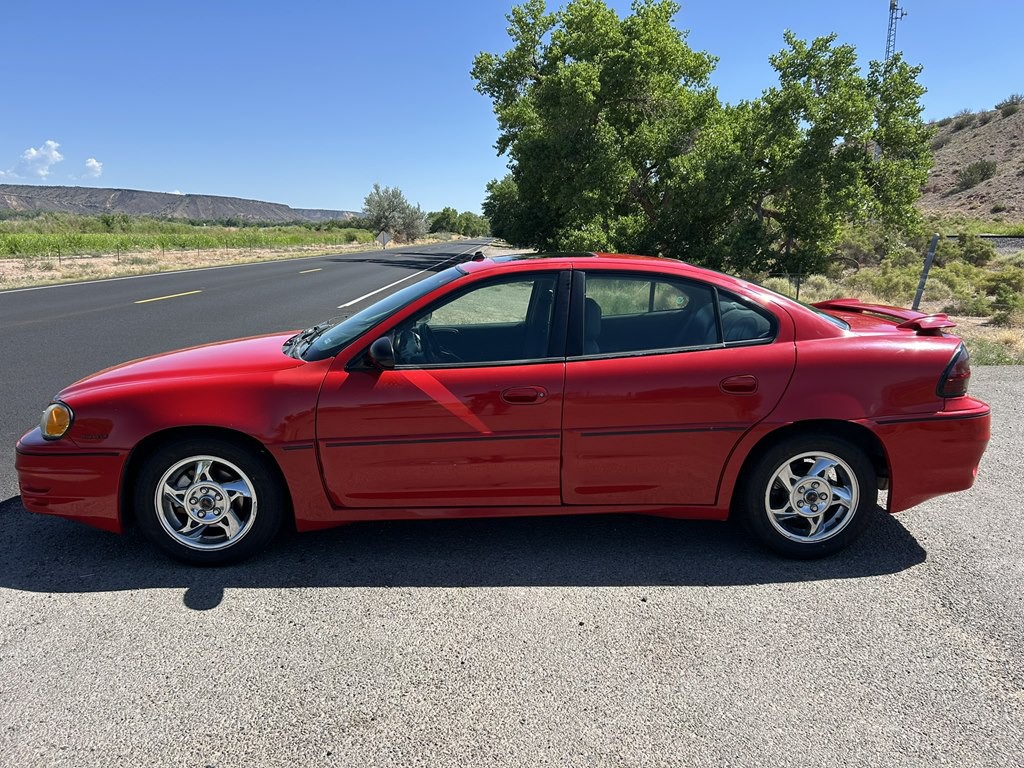2003 Pontiac Grand Am Image 4