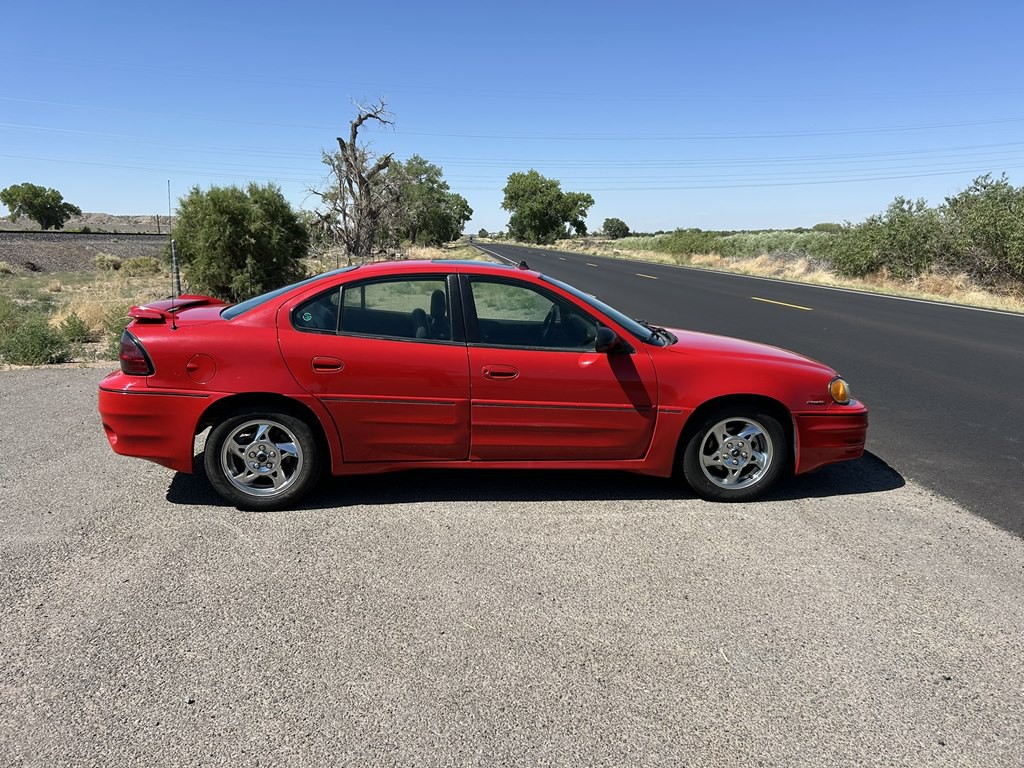 2003 Pontiac Grand Am Image 8