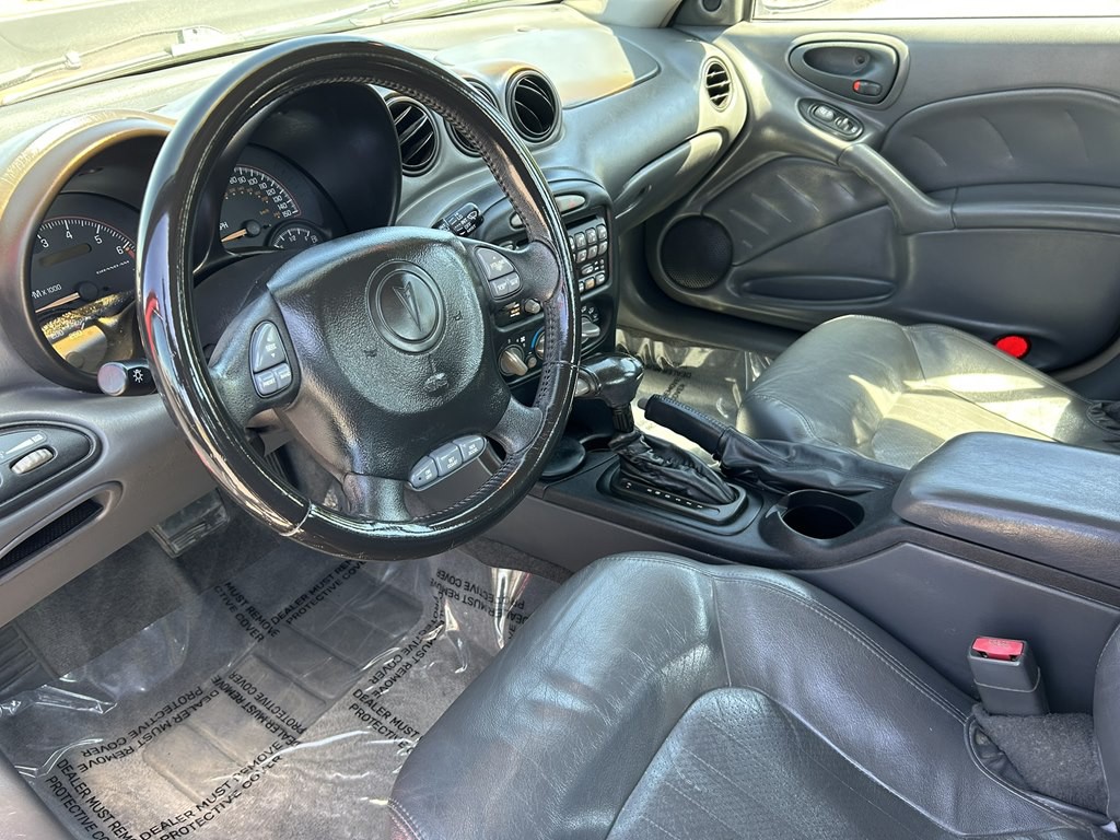 2003 Pontiac Grand Am Image 9