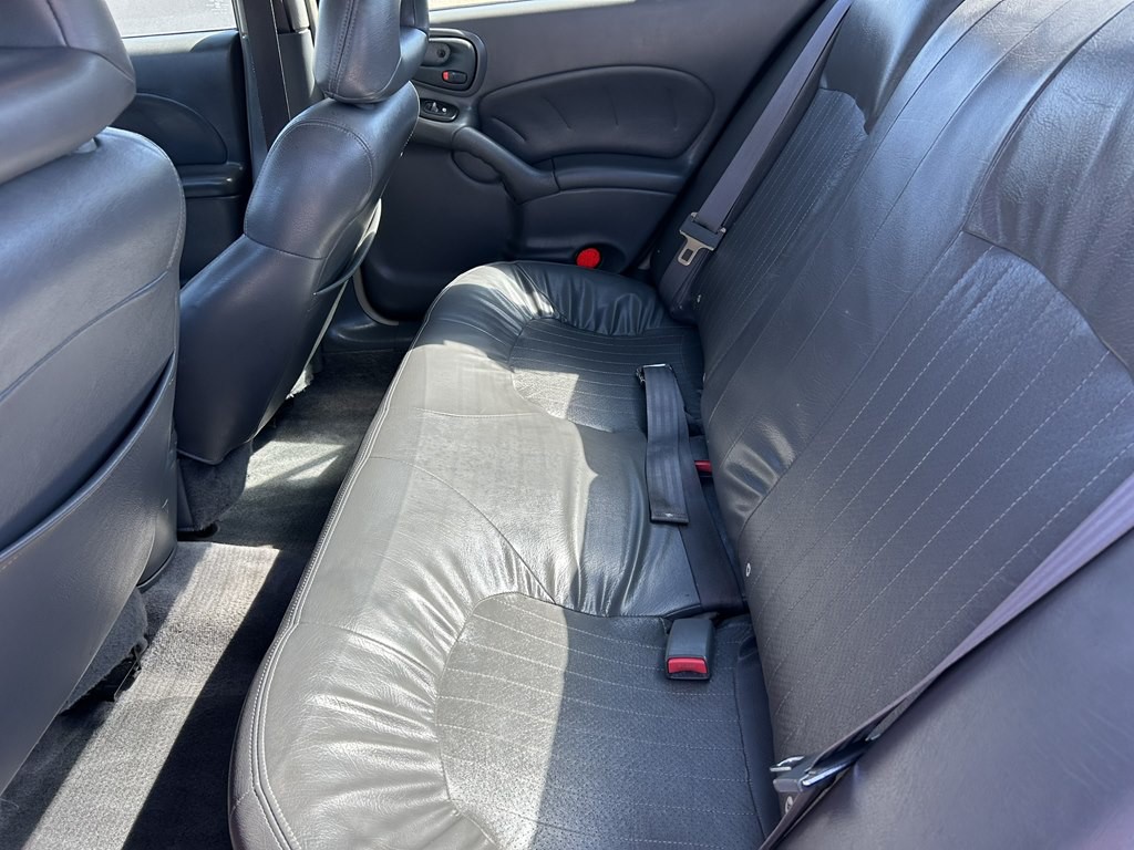 2003 Pontiac Grand Am Image 10