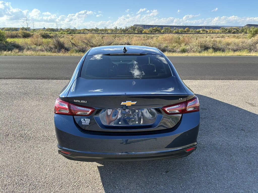 2021 Chevrolet Malibu Image 6