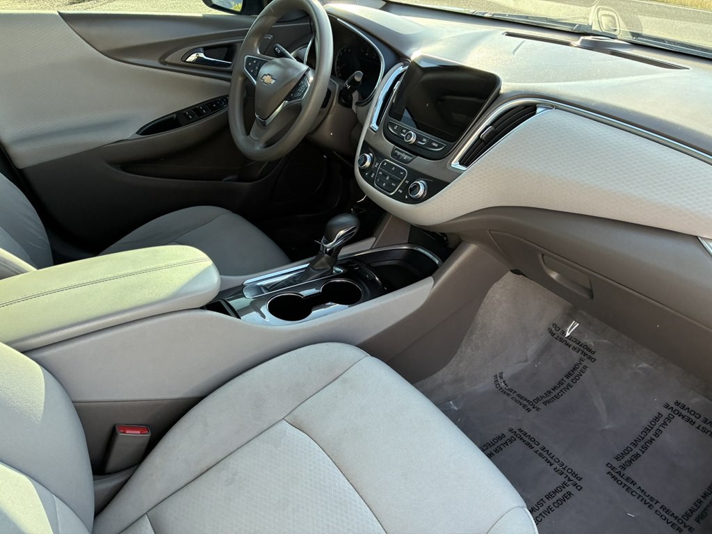 2021 Chevrolet Malibu Image 13