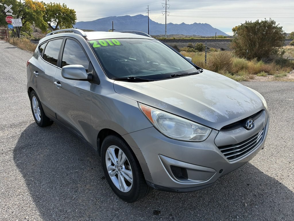 2010 Hyundai Tucson Image 1