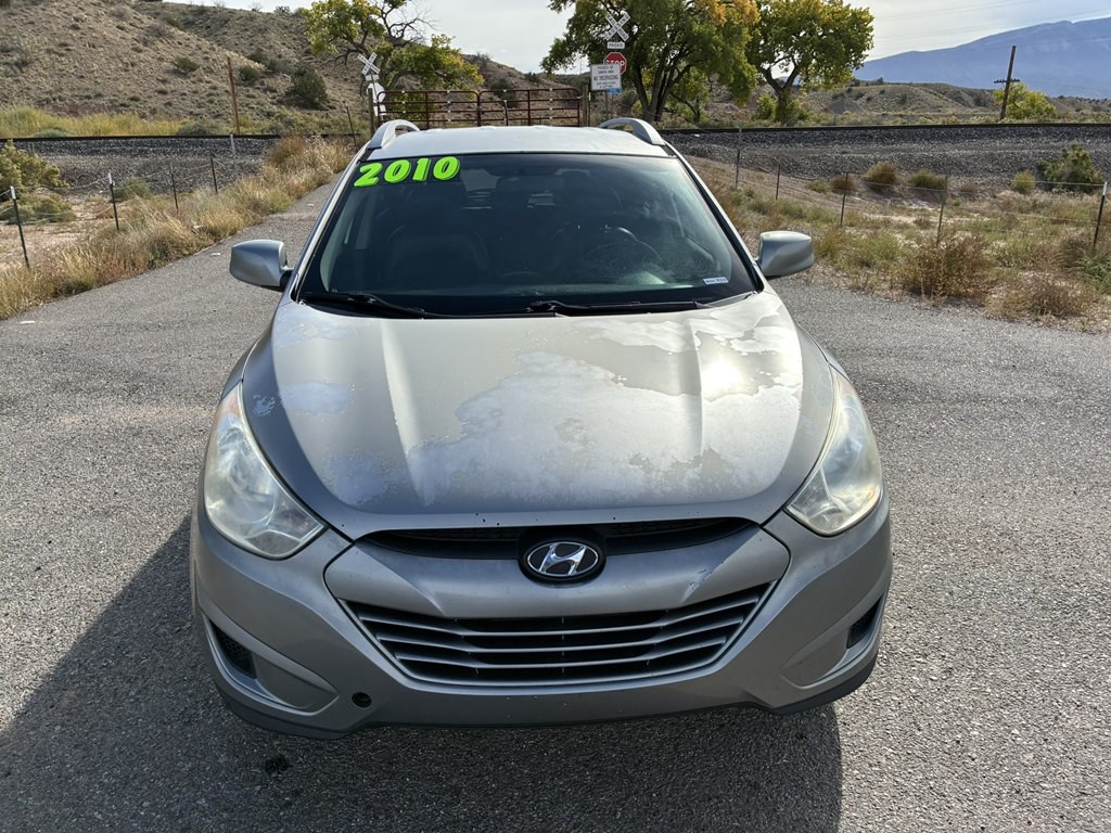 2010 Hyundai Tucson Image 2