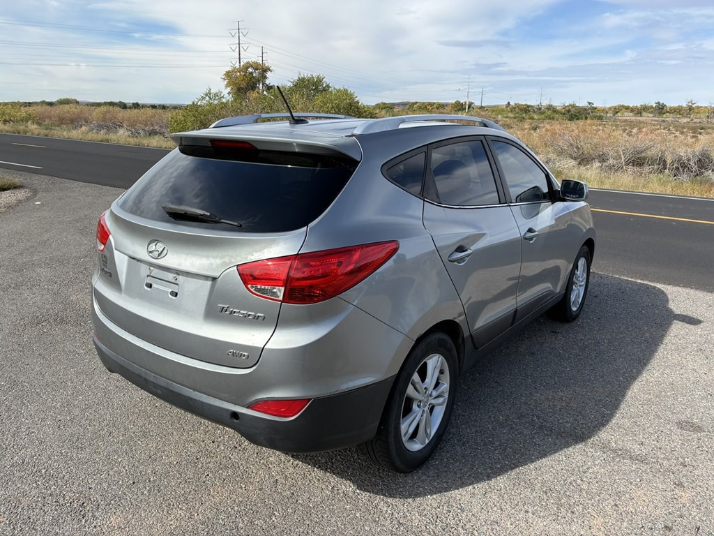 2010 Hyundai Tucson Image 7