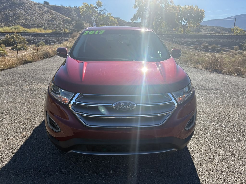 2017 Ford Edge Image 2