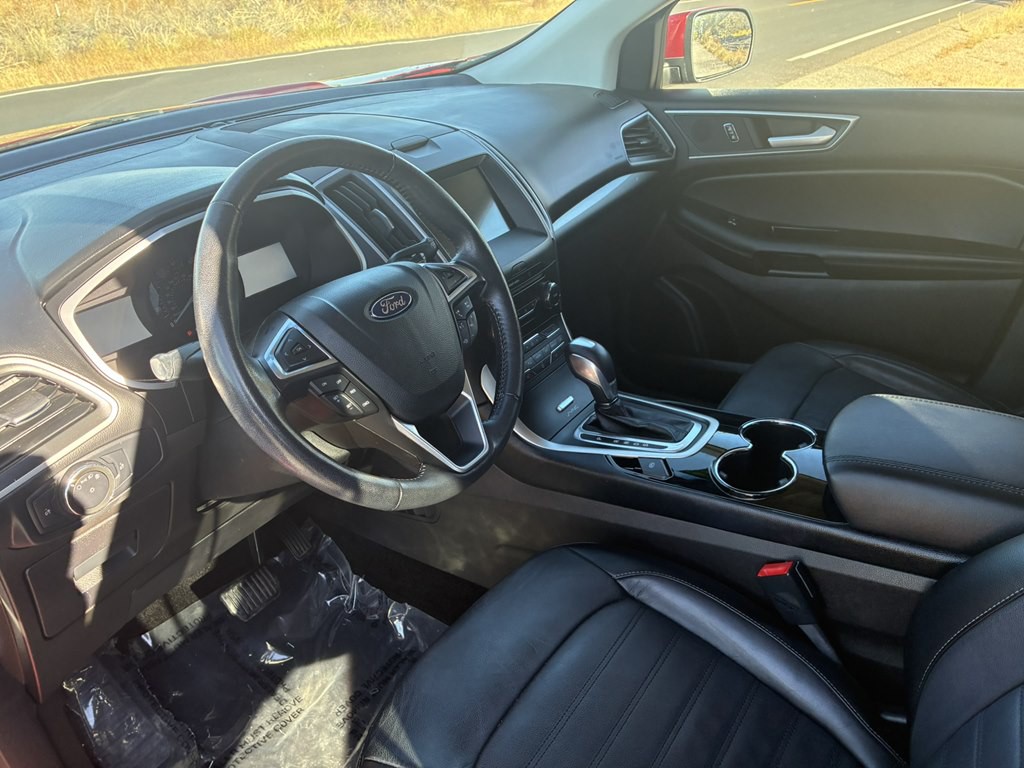 2017 Ford Edge Image 9