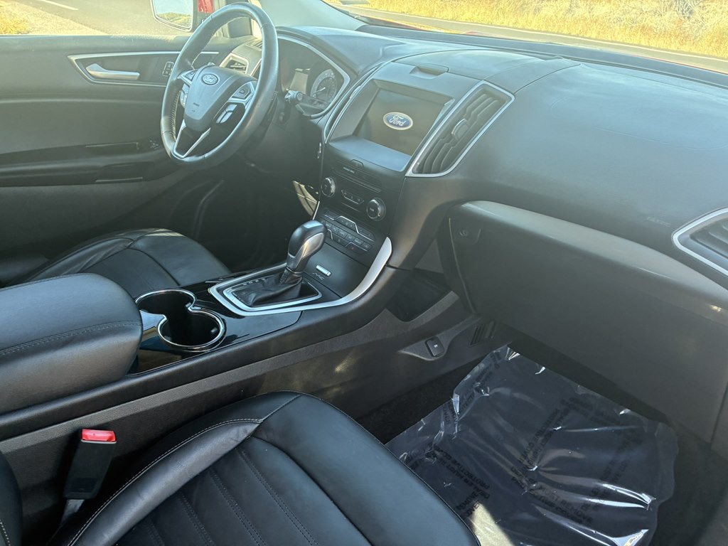 2017 Ford Edge Image 13