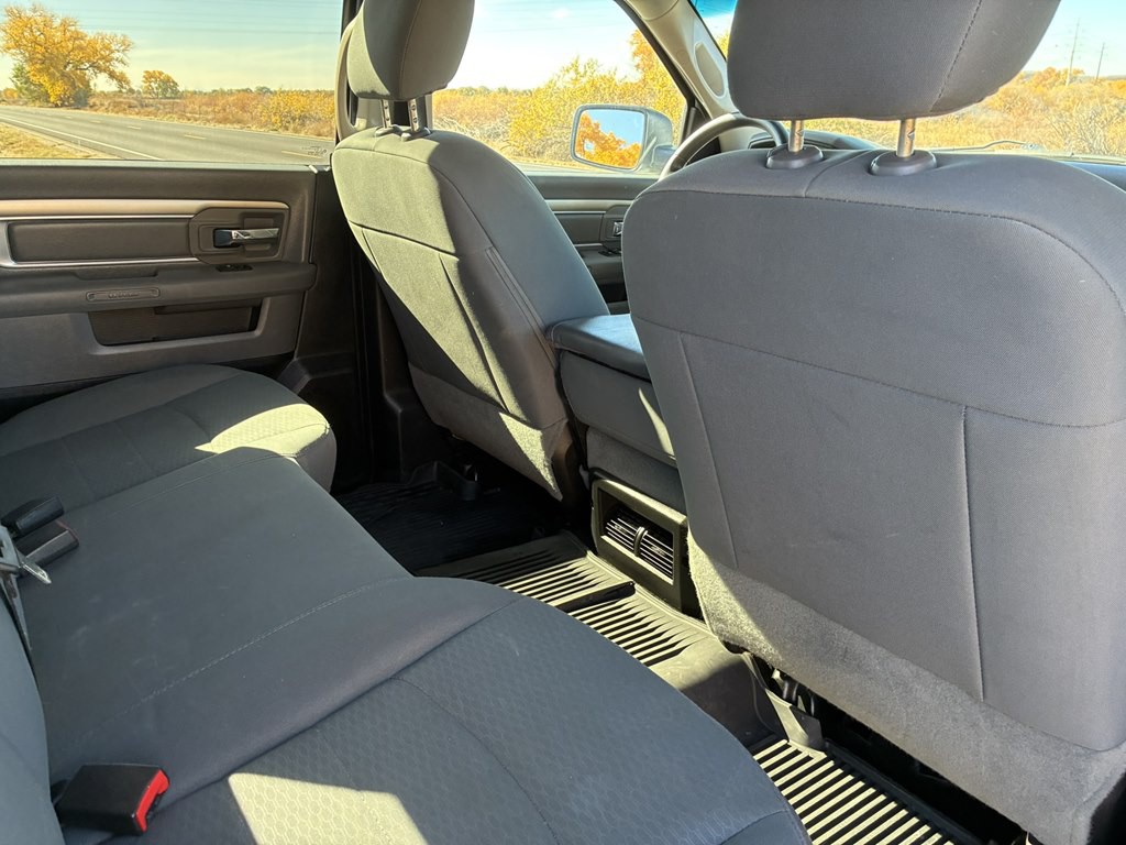 2015 RAM 2500 Image 12