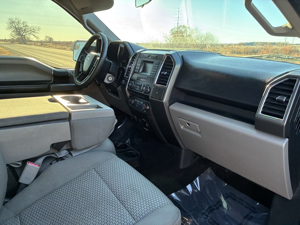 2017 Ford F-150 Image 12