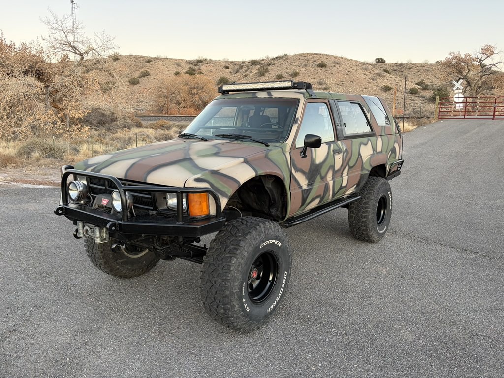 1985 Toyota 4Runner Image 3