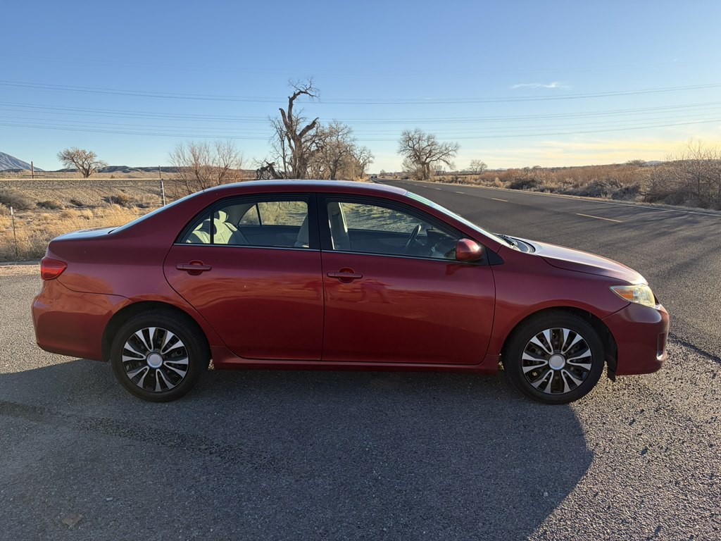 2013 Toyota Corolla Image 7