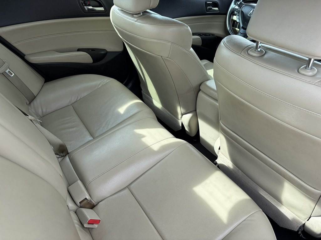 2016 Acura ILX Image 11