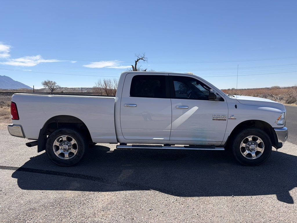 2016 RAM 3500 Image 7