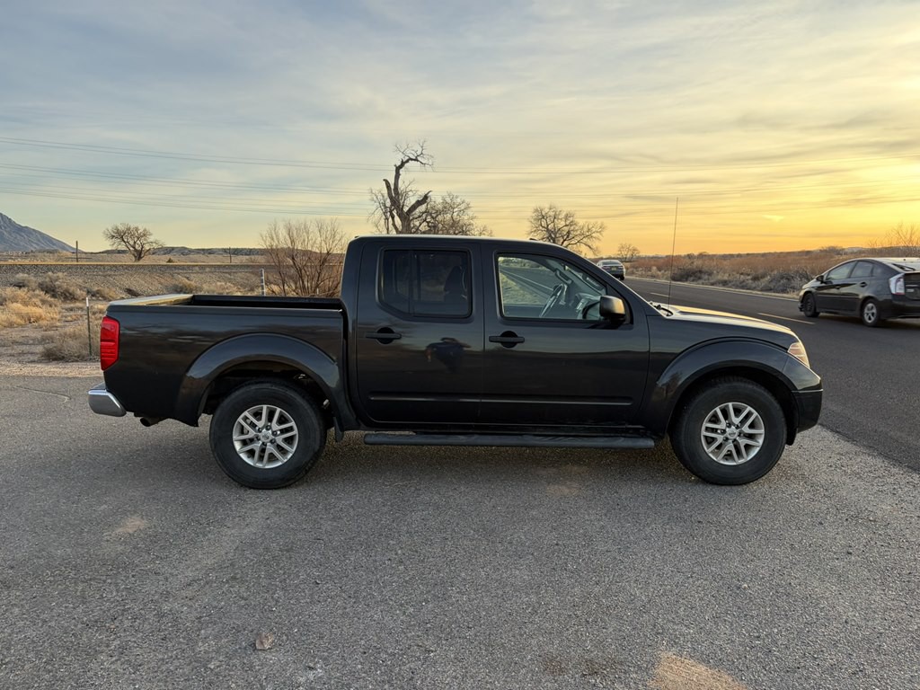 2015 Nissan Frontier Image 7