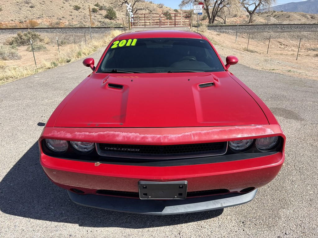 2011 Dodge Challenger Image 2