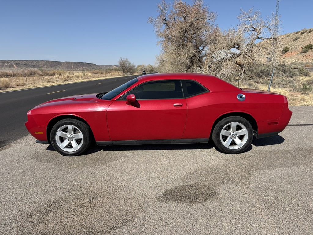 2011 Dodge Challenger Image 4