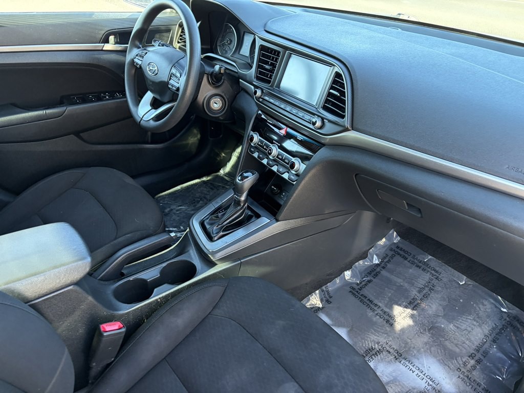 2020 Hyundai Elantra Image 12