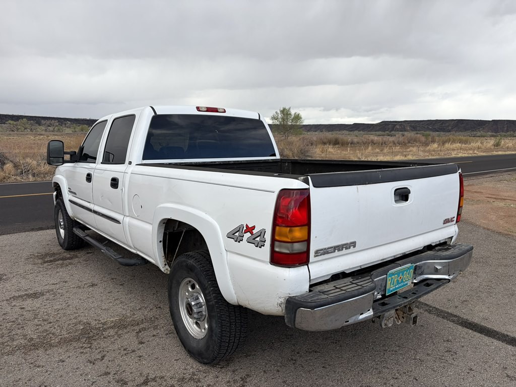 2003 GMC Sierra Image 5