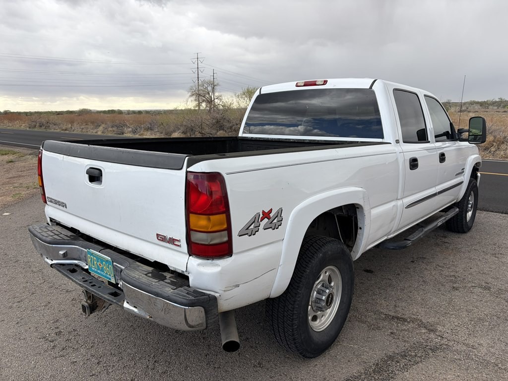 2003 GMC Sierra Image 6