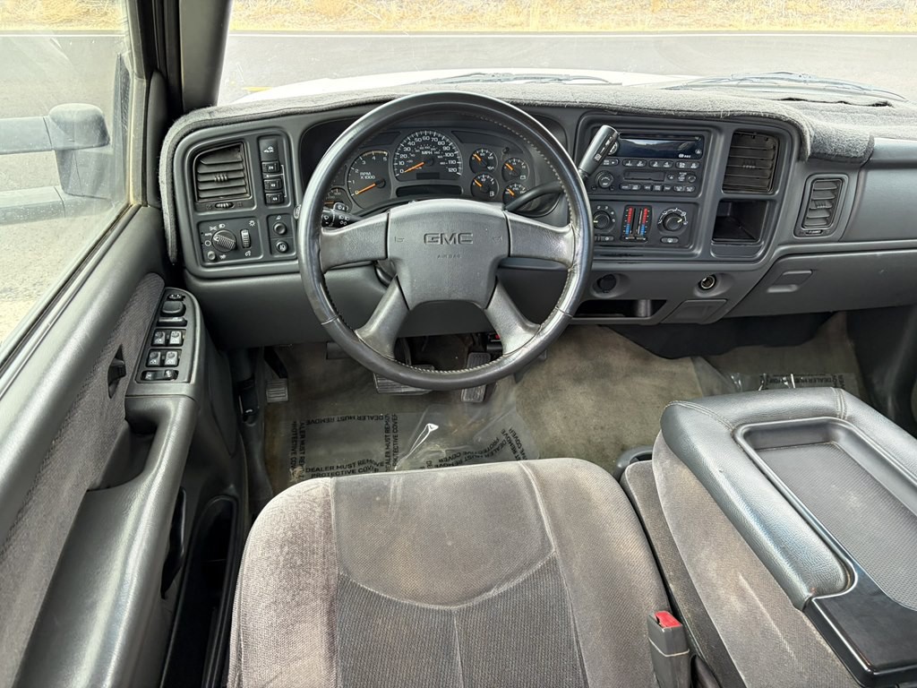 2003 GMC Sierra Image 10