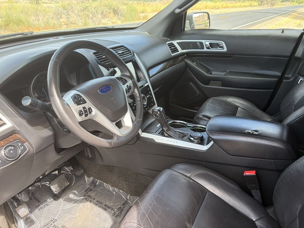 2015 Ford Explorer Image 9