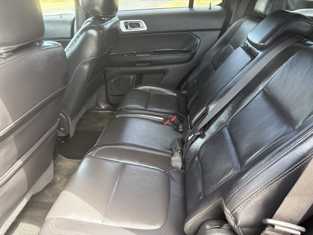 2015 Ford Explorer Image 10