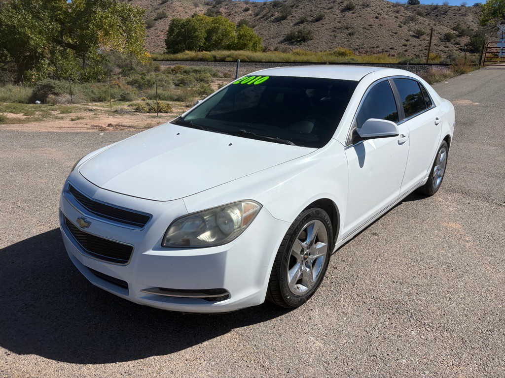 2010 Chevrolet Malibu Image 3