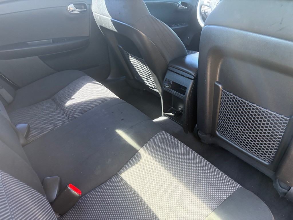 2010 Chevrolet Malibu Image 11