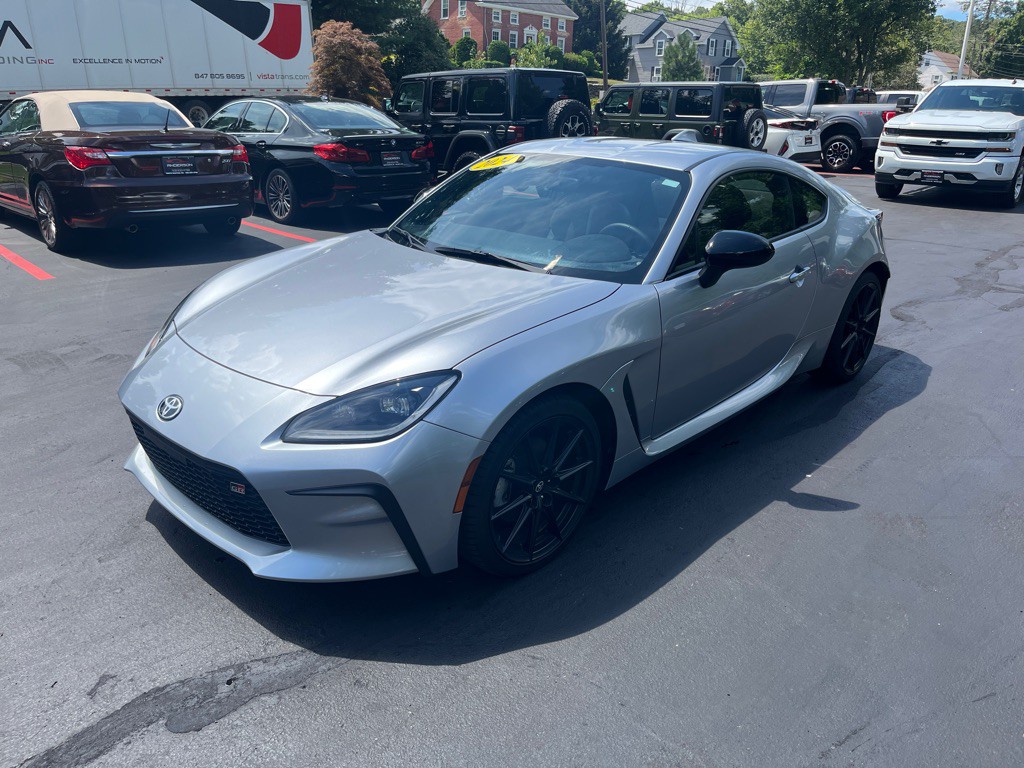 2024 Toyota Gr 86 Image 2