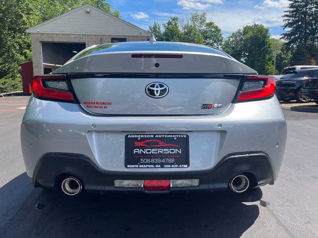 2024 Toyota Gr 86 Image 11