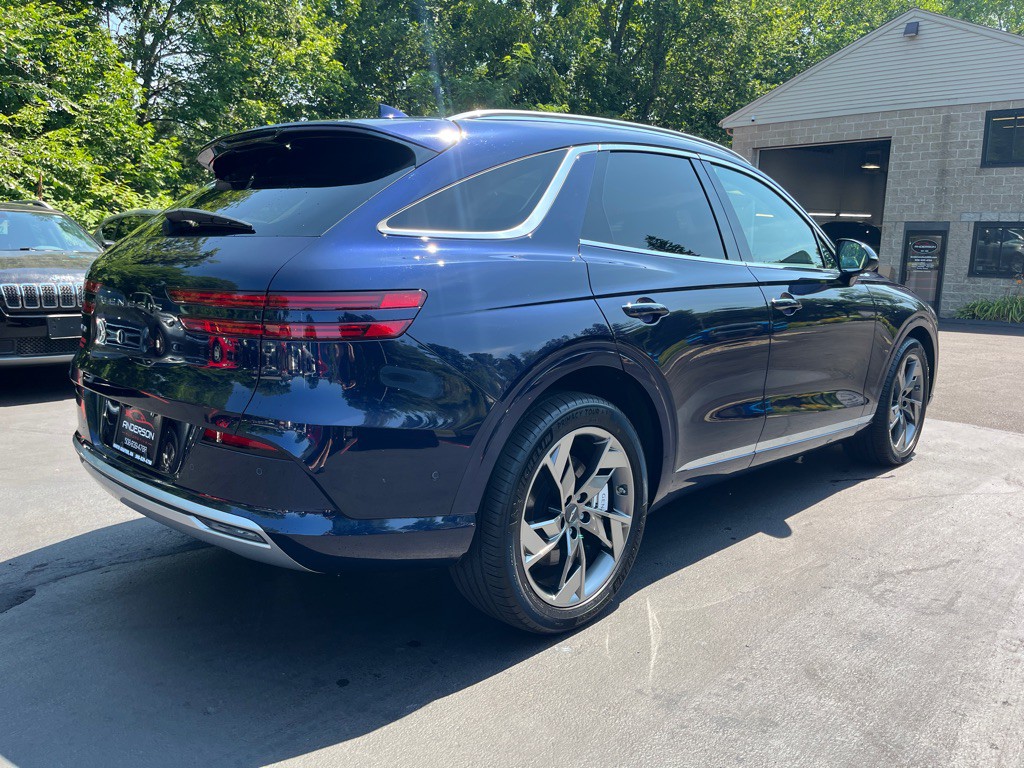 2024 Genesis GV70 Image 9
