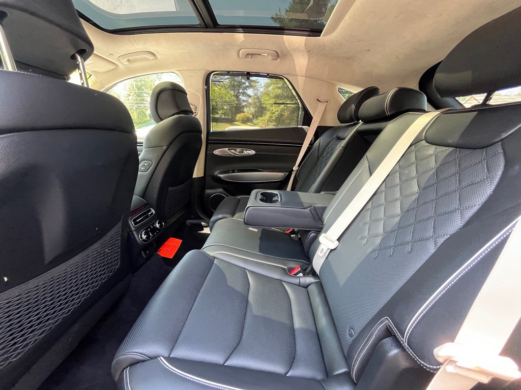 2024 Genesis GV70 Image 14