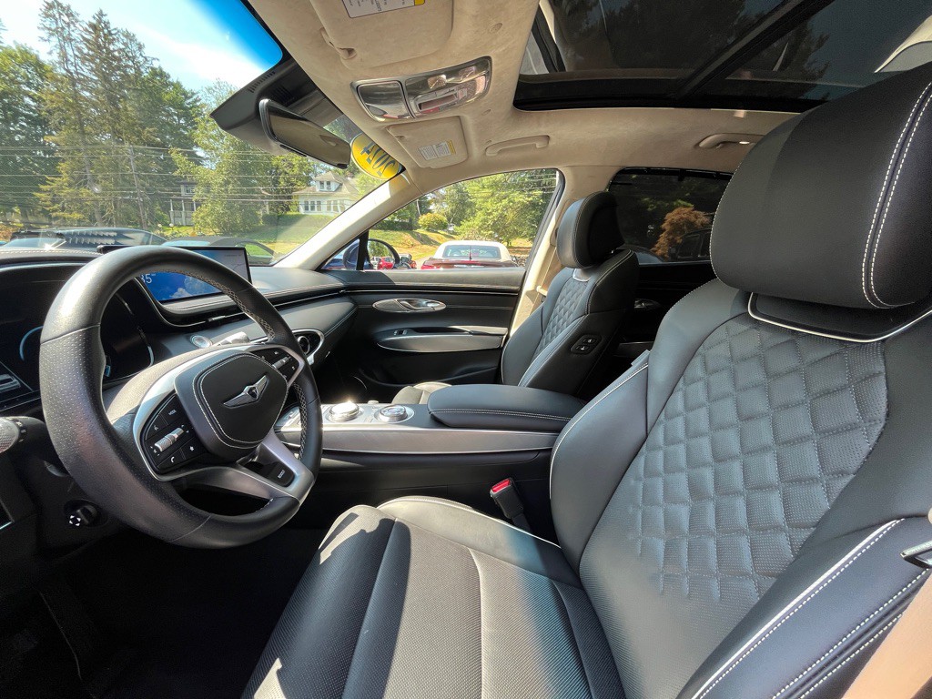 2024 Genesis GV70 Image 18