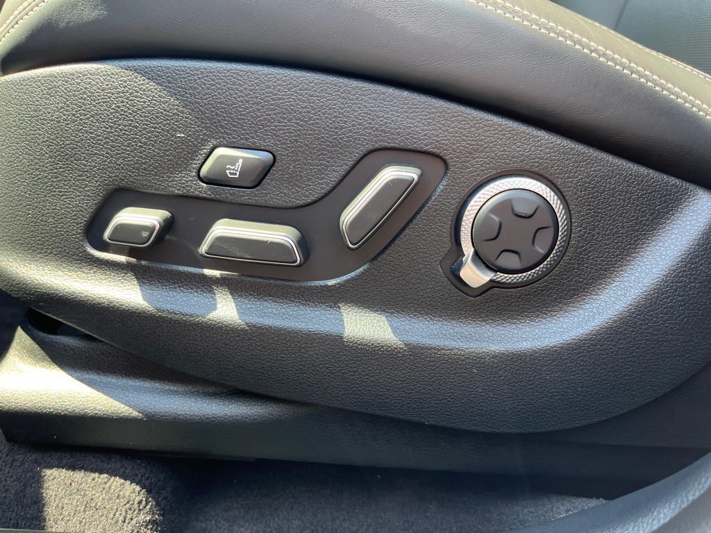2024 Genesis GV70 Image 20
