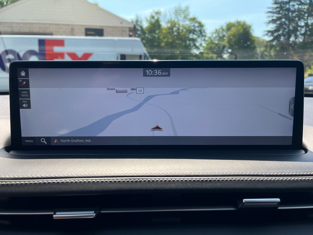 2024 Genesis GV70 Image 28