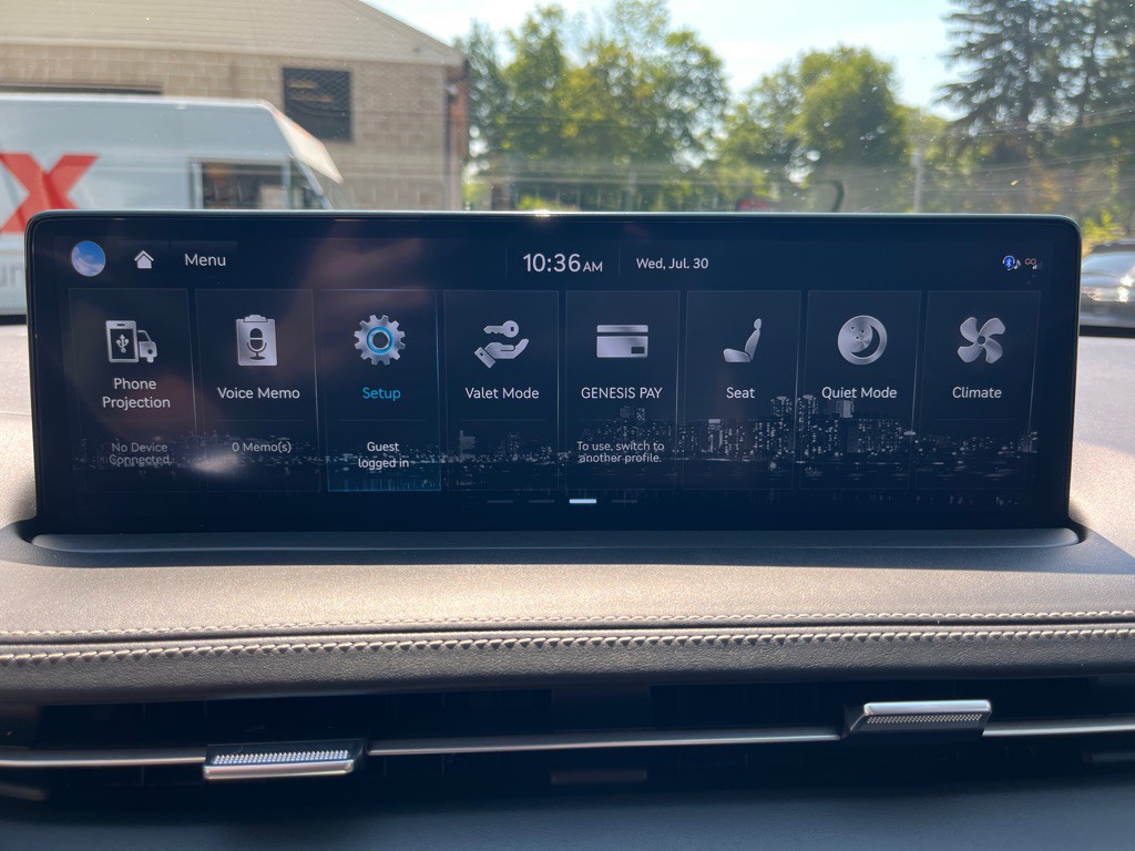 2024 Genesis GV70 Image 30
