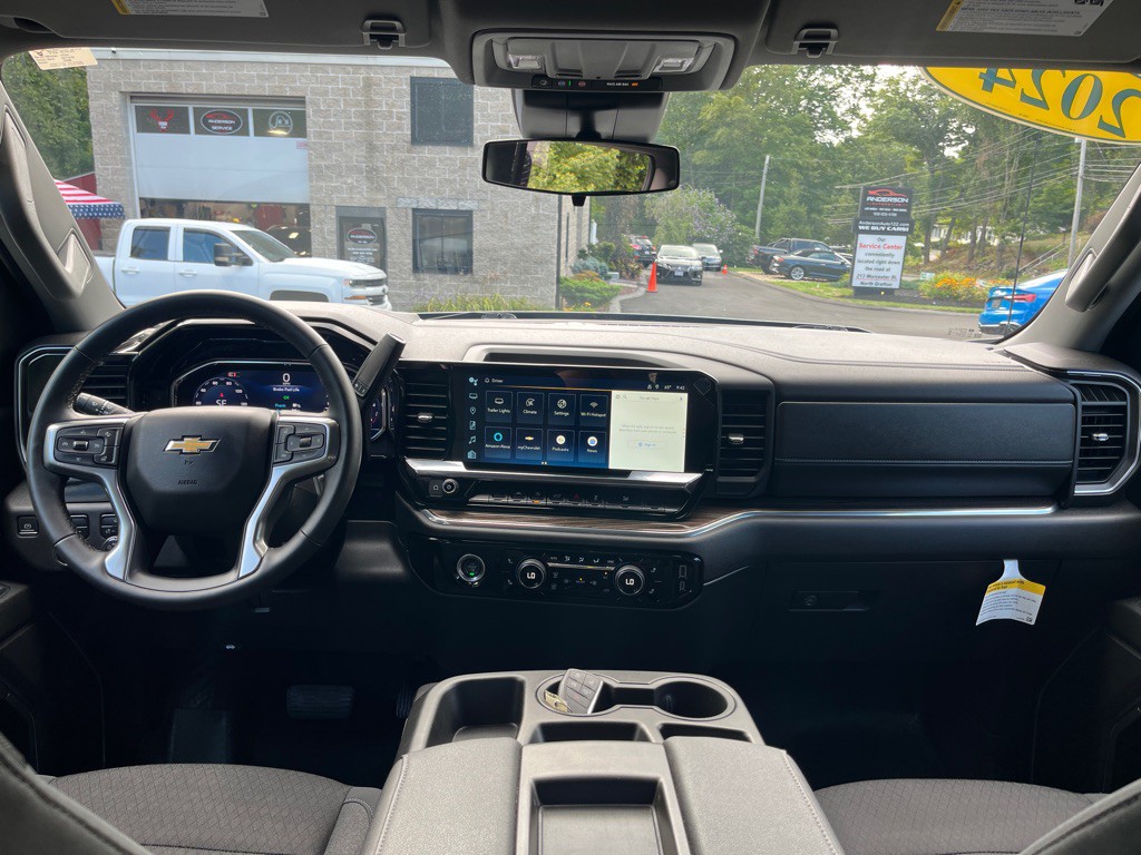 2024 Chevrolet Silverado 1500 Image 17
