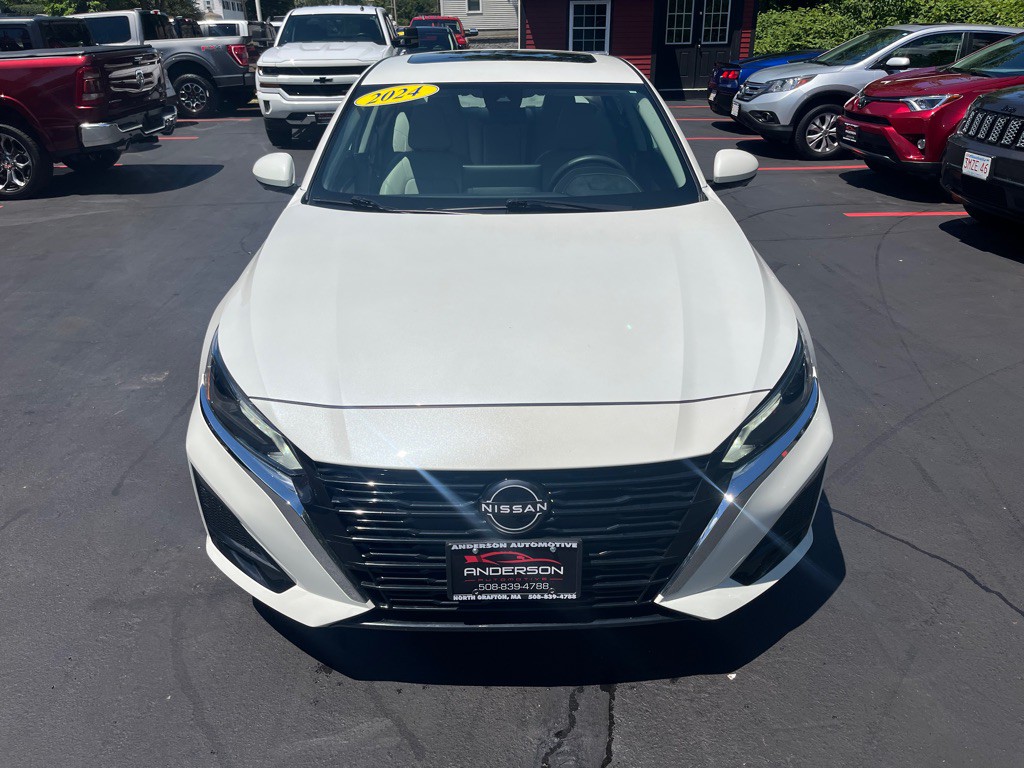 2024 Nissan Altima Image 3