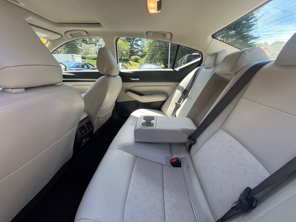 2024 Nissan Altima Image 14