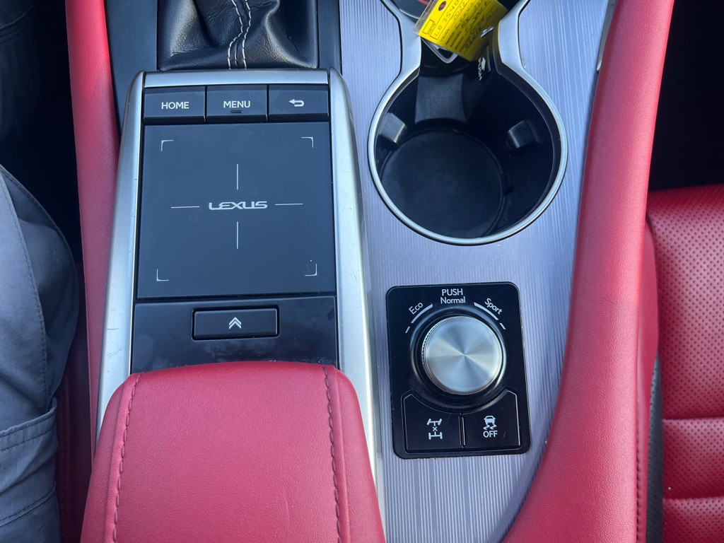 2022 Lexus RX Image 28