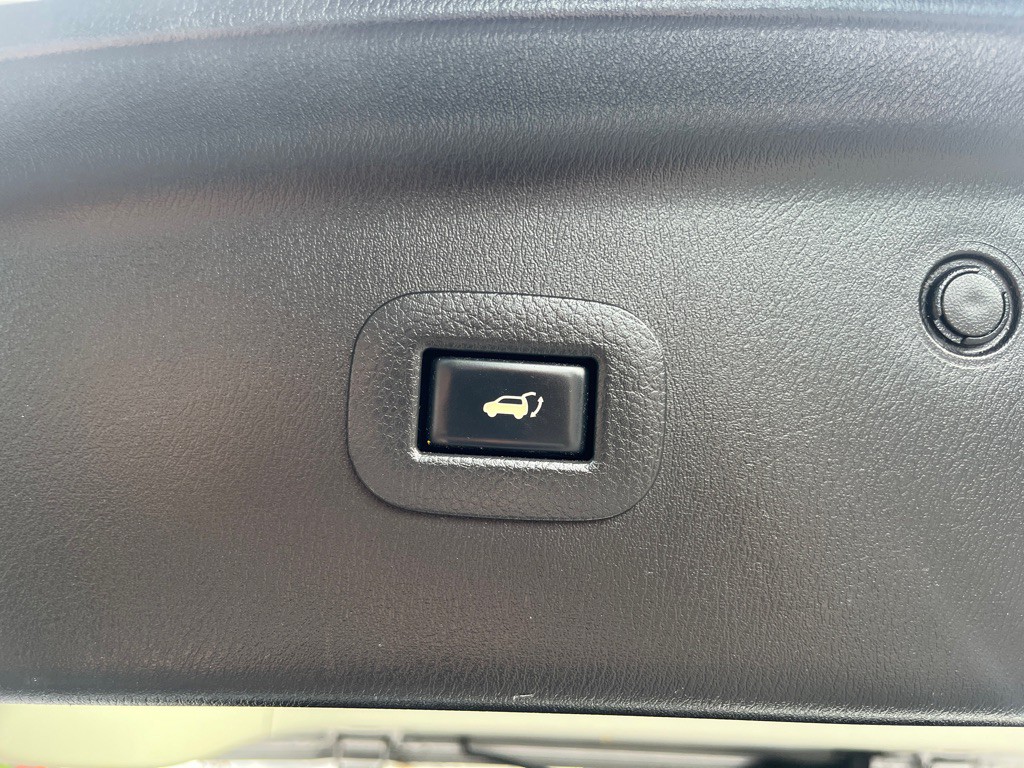 2019 Nissan Armada Image 12